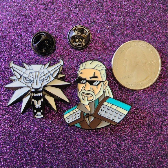 Geralt of Riva The Witcher Emblem Logo Enamel Pin Set of 2 - Picture 2 of 2